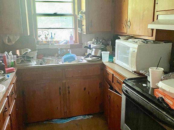 2nd image of 1811 N Parkway St