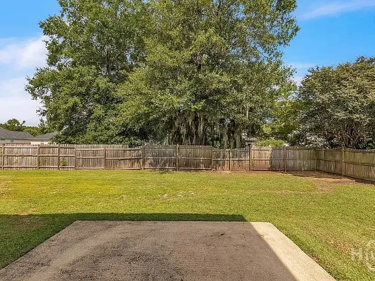 114 Raindance Rd — Photo 10