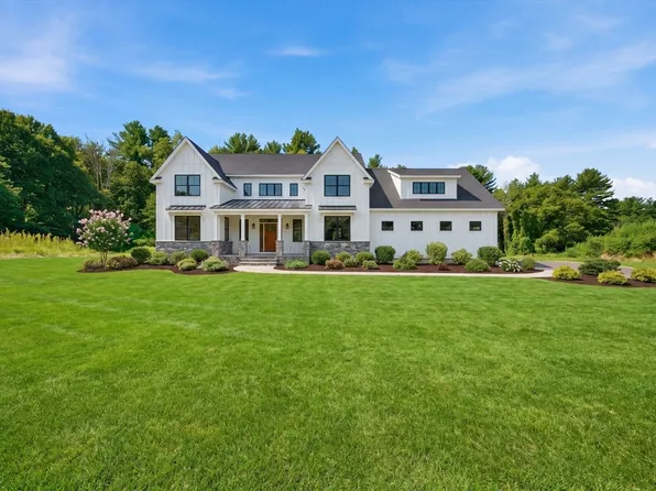 303 Harwood Ave, Littleton, MA 01460