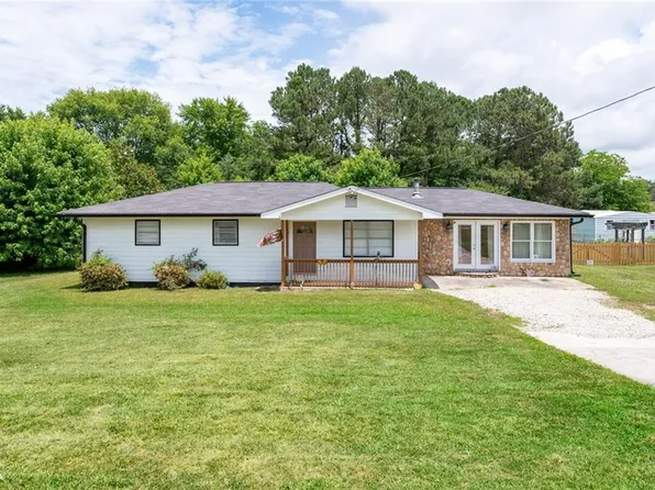 107 Pierce Rd, Hiram, GA 30141