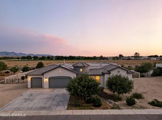 191 Plymouth Rock Rd, Las Cruces, NM 88007