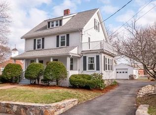 12 Oak St, Reading, MA 01867