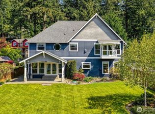 1472 NW Coastal Ct, Bremerton, WA 98312