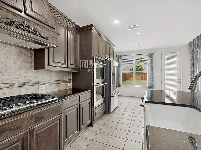 151 Darian Dr — Photo 17
