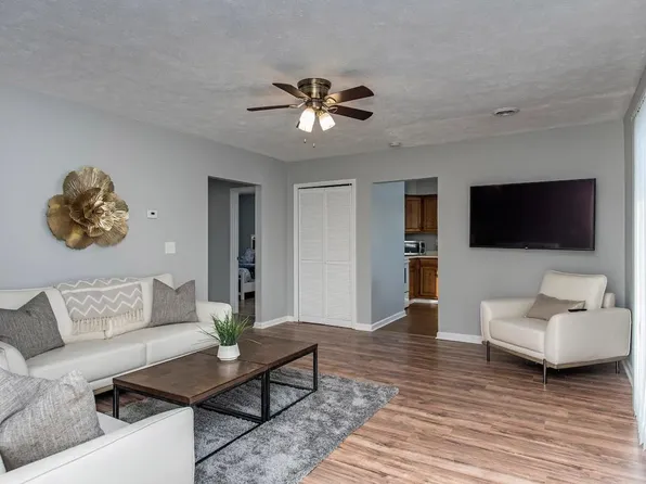 410 E Walnut St #2C, Oneida, NY 13421