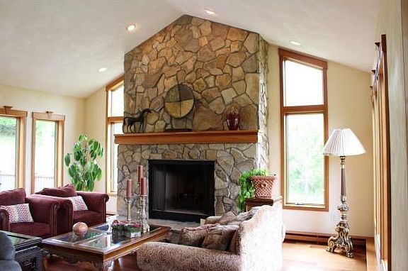 5th image of 8 Saddlebrook Dr