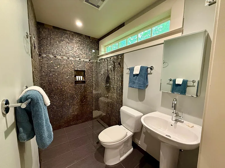 271 Madrone Ave #A — Photo 11