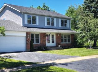 745 Harvest Dr, Lake Zurich, IL 60047