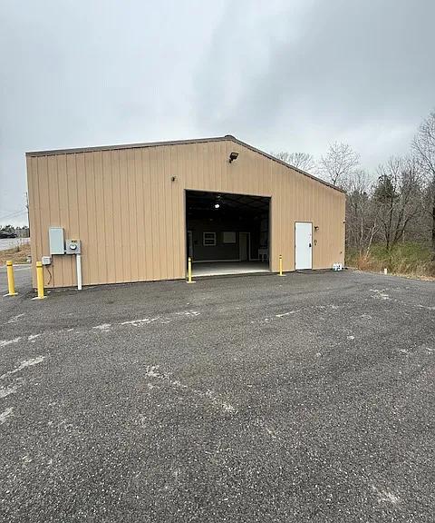 346 Lester Doss Rd — Photo 2