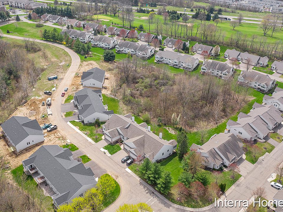 Redstone Farms Condominiums by Interra Homes