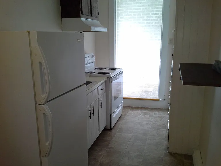 103 W Main St — Photo 8