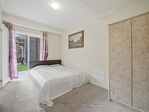 5th image of 9 Arcola St