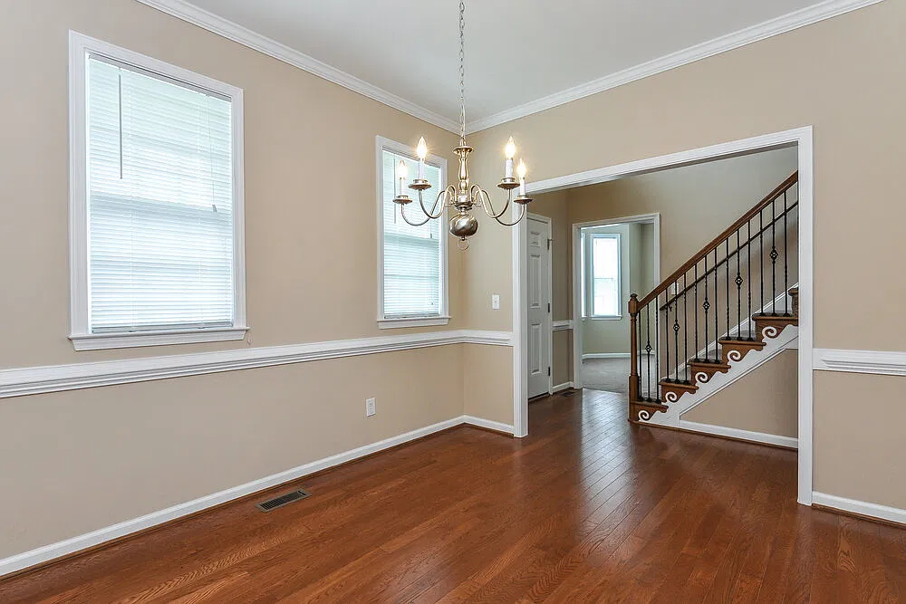 3 bed, 2.5 bath, 2005 sqft, $2,135 — Photo 4
