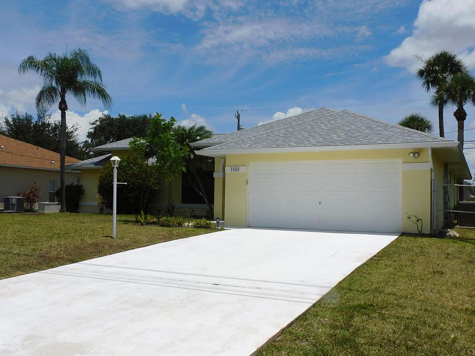 1st image of 1101 SW Alcantarra Boulevard