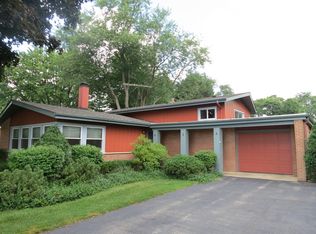 634 S Bennett Ave, Palatine, IL 60067