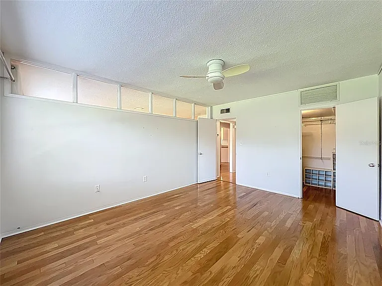 640 N Park Ave #4 — Photo 14