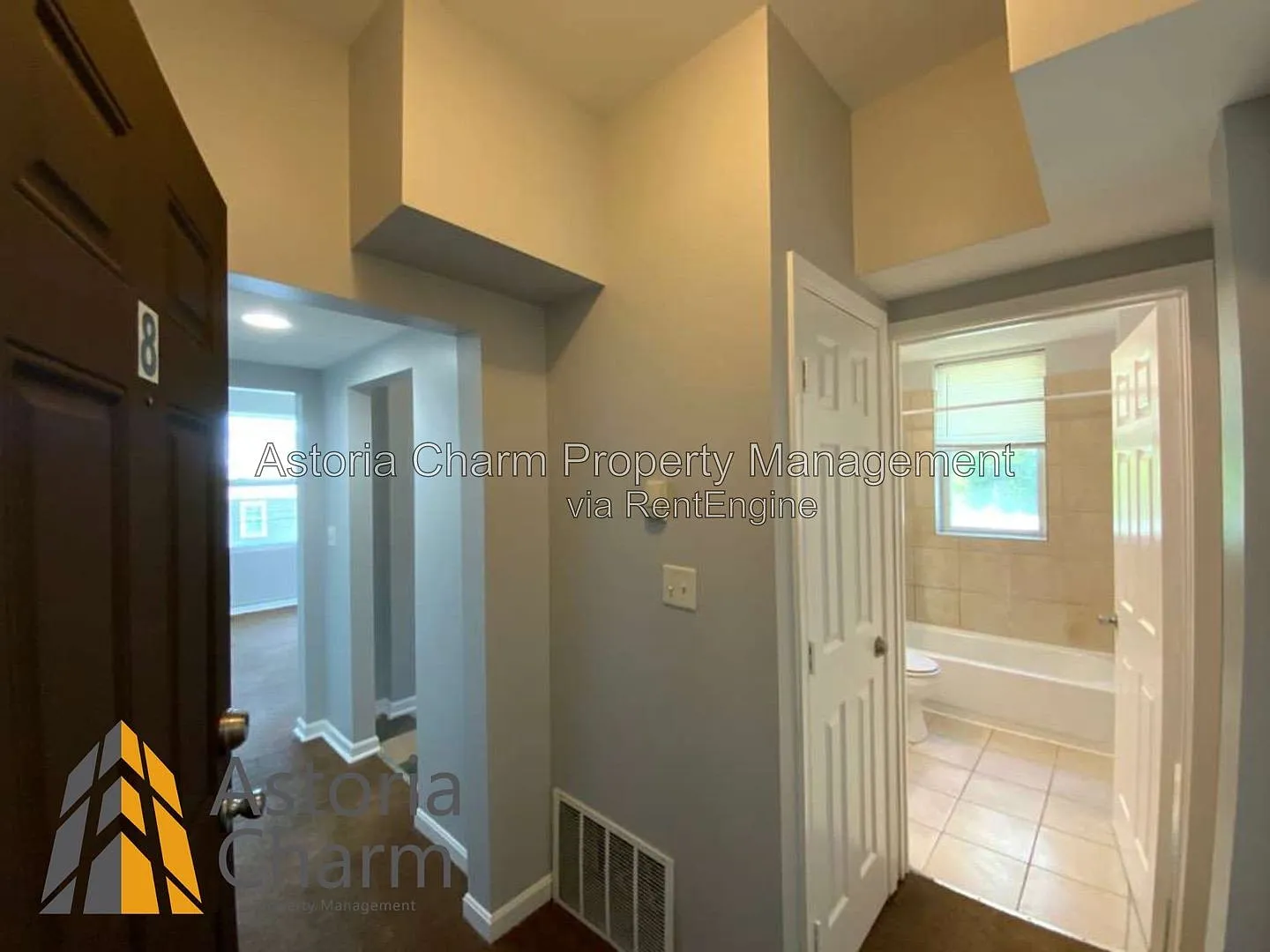 1 bed, 1.0 bath, 600 sqft, $899 — Photo 2