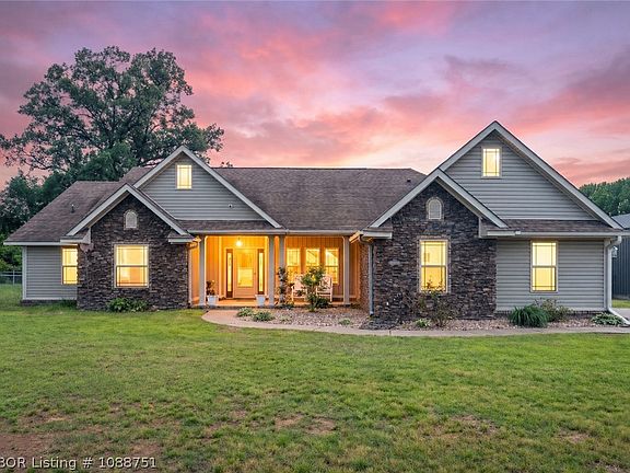 2nd image of 5205 Georgia Ridge Rd