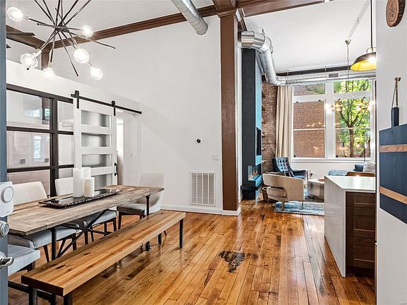 2nd image of 4242 Laclede Ave APT 112