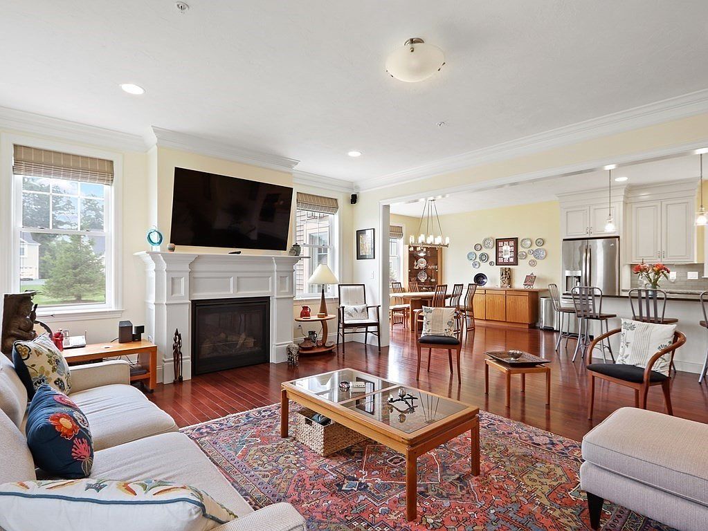 44 Oxbow Rd, Framingham, MA 01701 Zillow