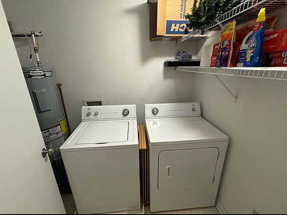 5th image of 1552 Devon Ln