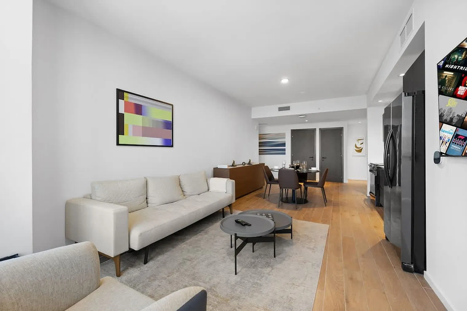 3 bed, 3.0 bath, 538 sqft, $7,750 — Photo 2