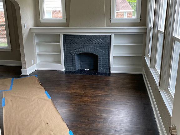 3rd image of 18229 Glendale St #10303216