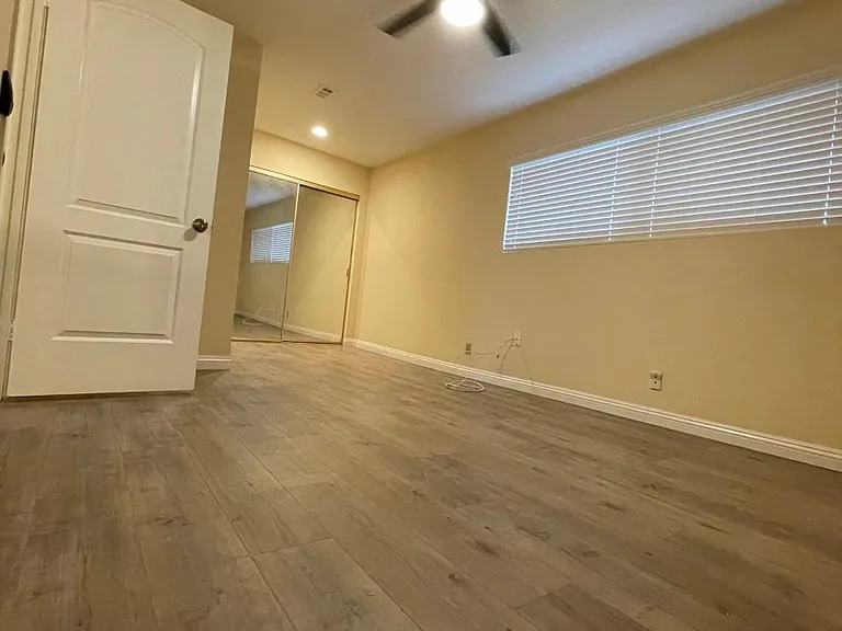 848 W Huntington Dr #40 — Photo 13