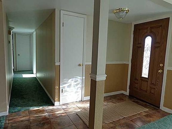 3rd image of 3103 Hector Dr