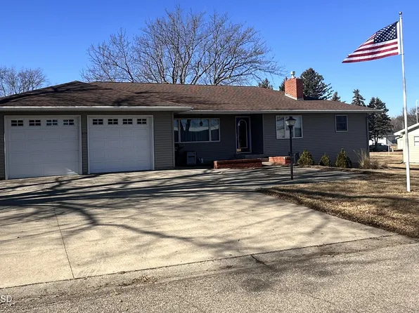 919 3rd Ave S, Clear Lake, SD 57226