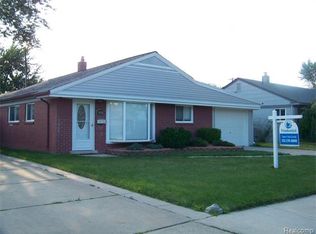 4496 15th St, Wyandotte, MI 48192