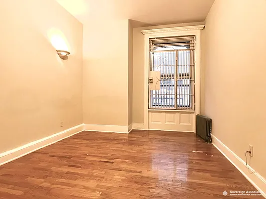 Rented by Sovereign Associates | media 23