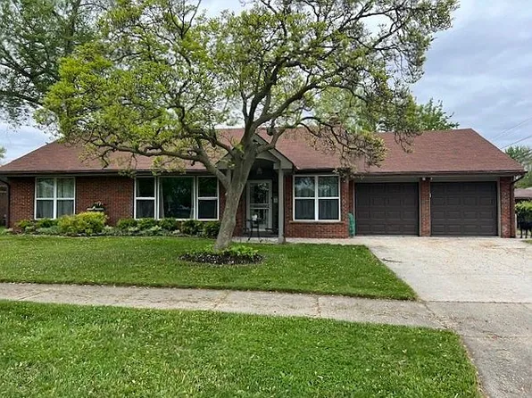 8825 Warren Blvd, Center Line, MI 48015