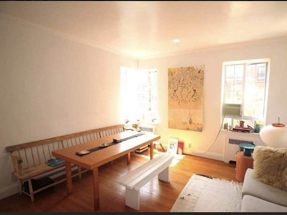 2nd image of 269 Henry St APT D1