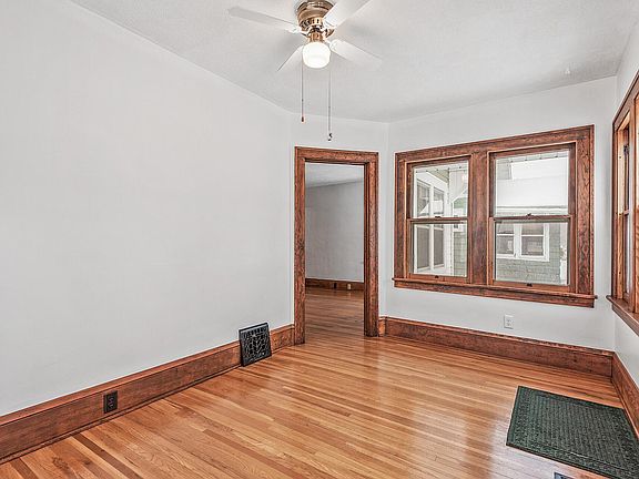 2nd image of 4027 Minnehaha Ave