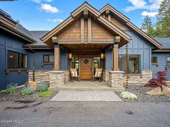 4th image of 1230 E Amulet Cir