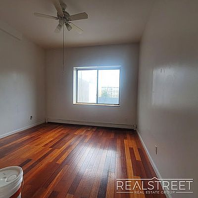 5th image of 39 Debevoise St #2