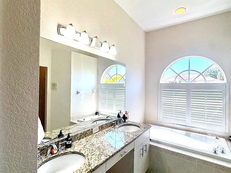 5078 Seagrass Dr — Photo 21