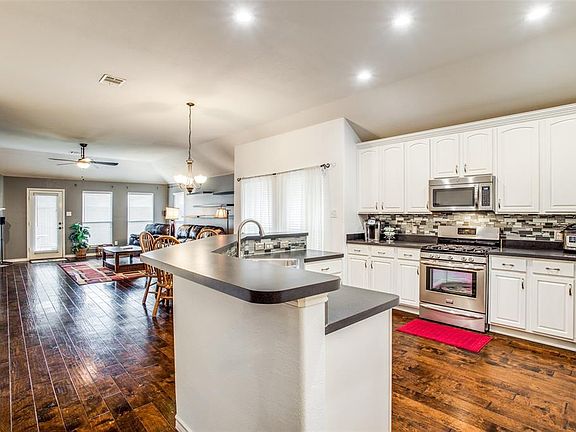4th image of 8012 Heritage Palms Trl