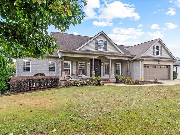 2nd image of 12229 Lakeview Manor Dr