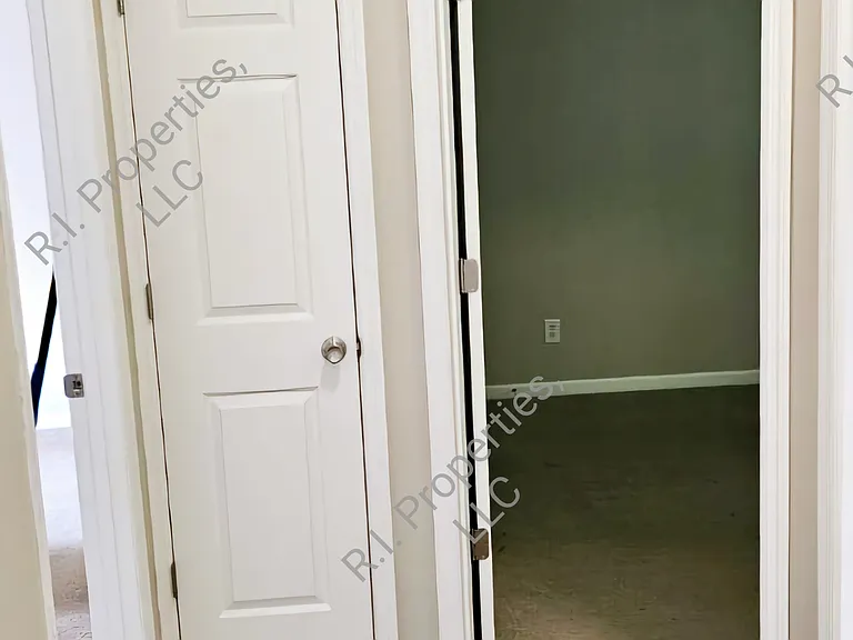 565 Highland Dr #3 — Photo 13