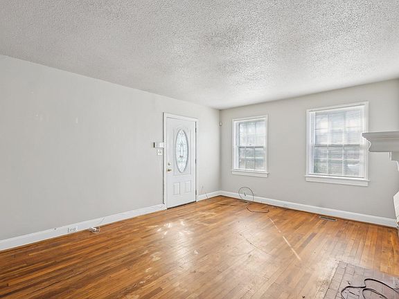 3rd image of 115 Higbee St