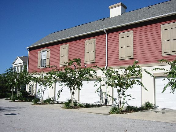 Back/Garages