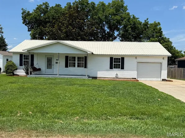 804 W Bain St, Dexter, MO 63841