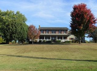 862 Sierra Rd, Newport, TN 37821