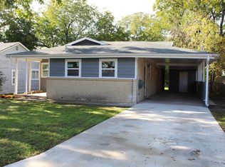 406 Cherry St, Bowie, TX 76230