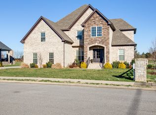 2906 Frank Robinson Dr, Murfreesboro, TN 37130