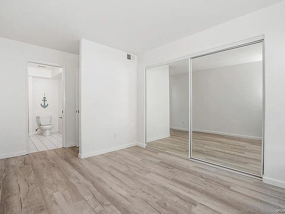 3rd image of 9965 Scripps Westview Way Unit 33