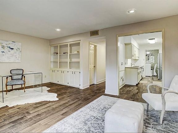 3rd image of 13156 Trail Hollow Dr