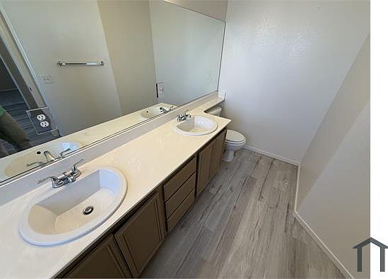 2nd image of 5018 Hobog Ct
